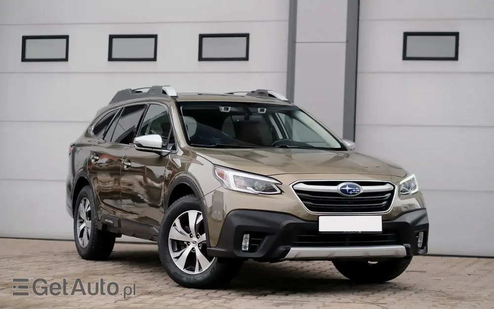 SUBARU Outback 