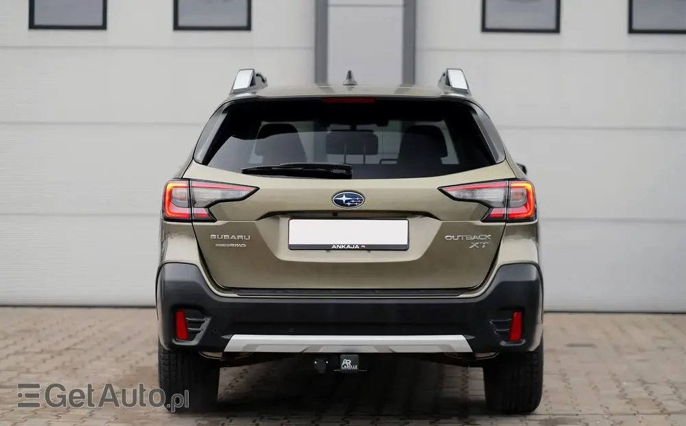 SUBARU Outback 
