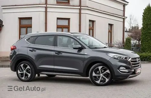 HYUNDAI Tucson 