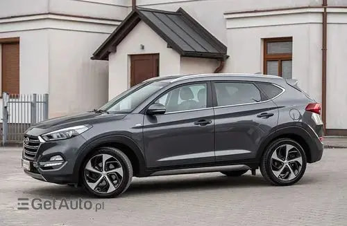 HYUNDAI Tucson 