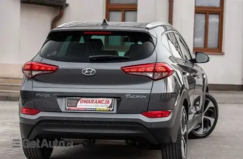 HYUNDAI Tucson 