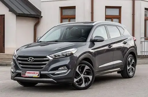 HYUNDAI Tucson 