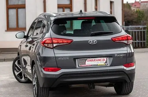 HYUNDAI Tucson 