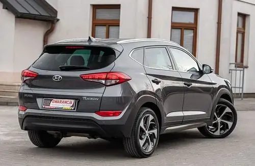 HYUNDAI Tucson 