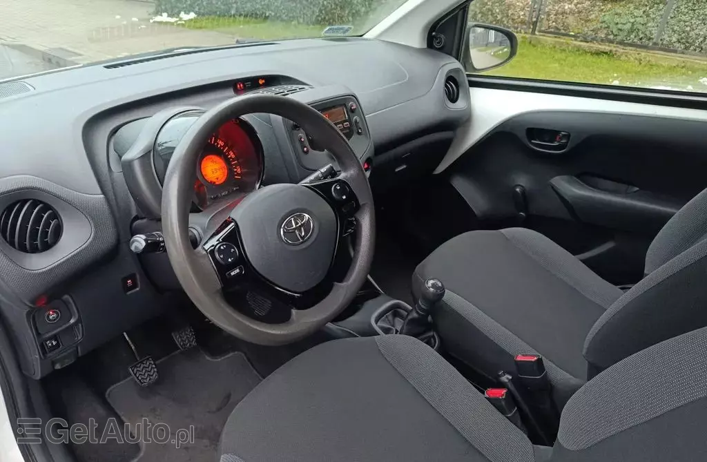 TOYOTA Aygo 