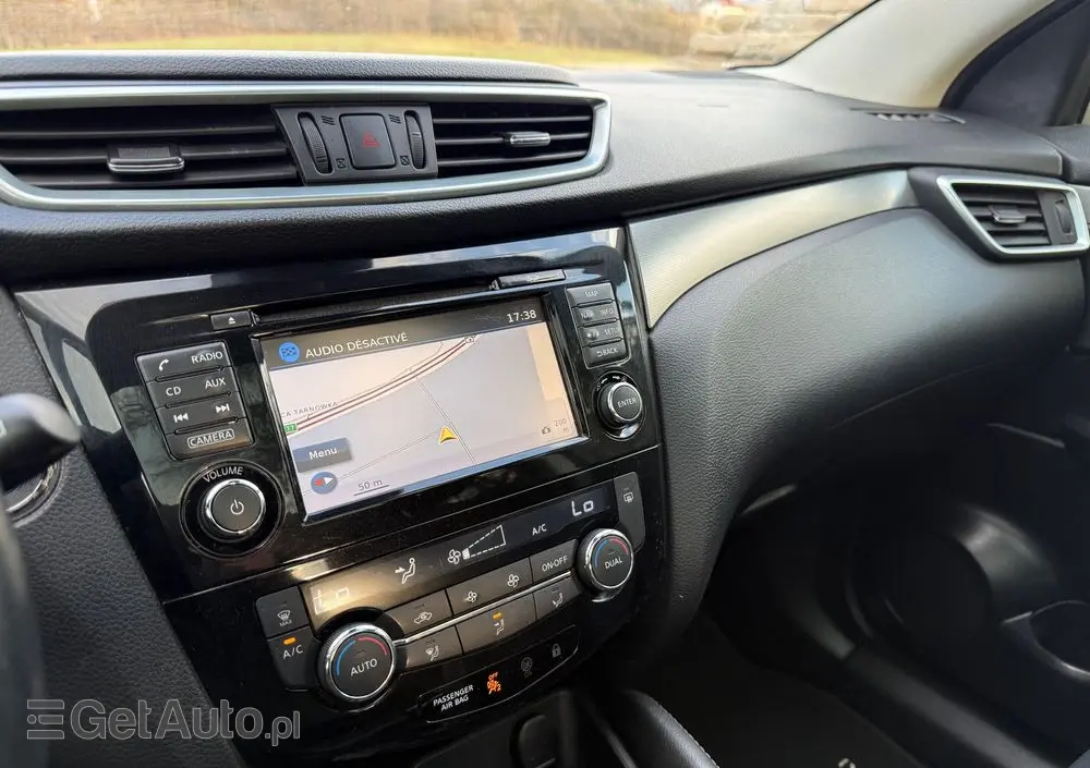 NISSAN Qashqai 1.6 Tekna