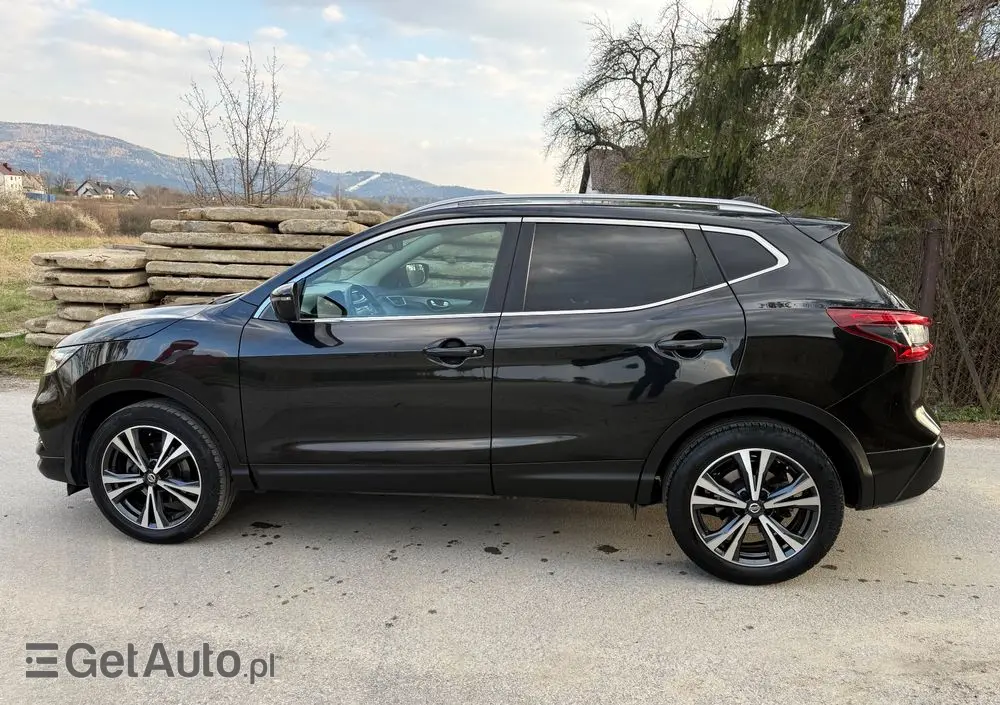 NISSAN Qashqai 1.6 Tekna