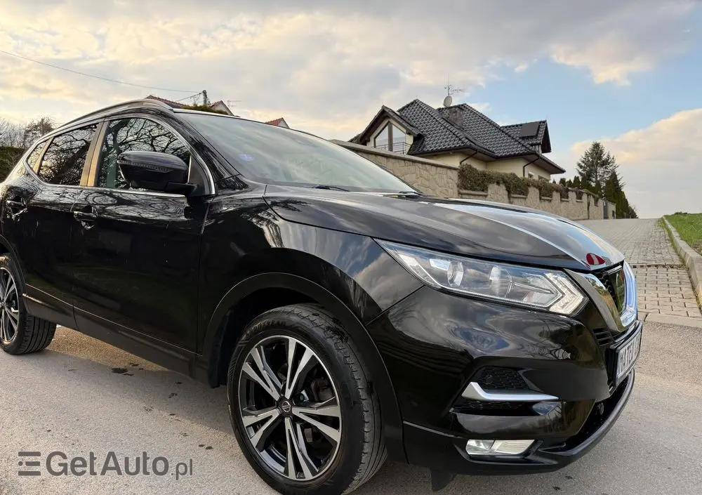 NISSAN Qashqai 1.6 Tekna