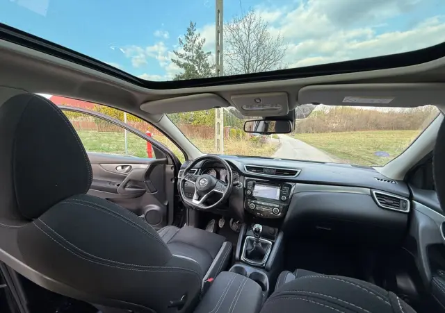 NISSAN Qashqai 1.6 Tekna