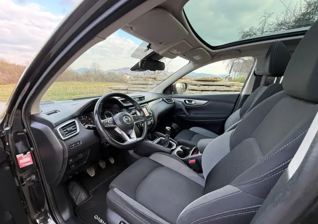 NISSAN Qashqai 1.6 Tekna