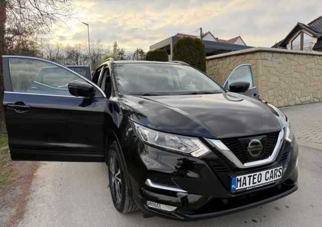 NISSAN Qashqai 1.6 Tekna
