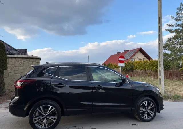 NISSAN Qashqai 1.6 Tekna