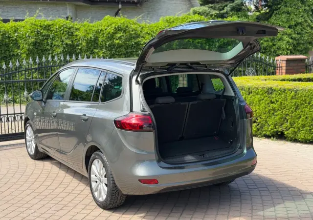 OPEL Zafira 1.6 DIT Automatik 120 Jahre