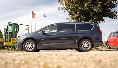 CHRYSLER Pacifica 