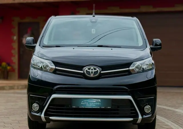 TOYOTA Proace Verso 