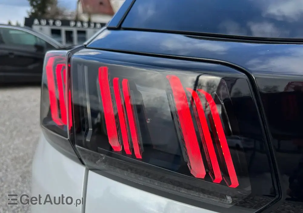 PEUGEOT 3008 1.5 BlueHDi Allure S&S