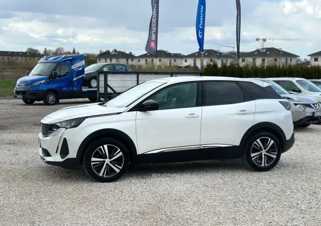 PEUGEOT 3008 1.5 BlueHDi Allure S&S