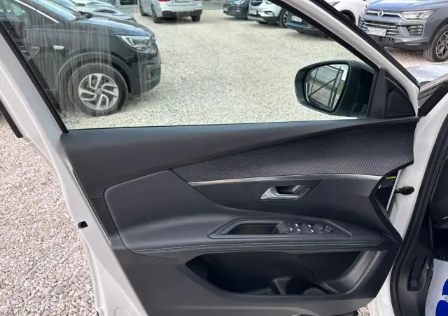 PEUGEOT 3008 1.5 BlueHDi Allure S&S