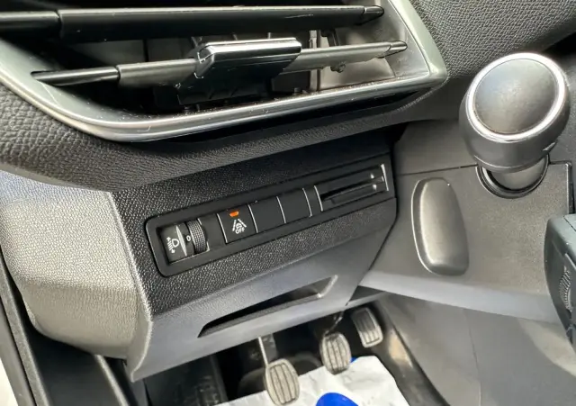 PEUGEOT 3008 1.5 BlueHDi Allure S&S