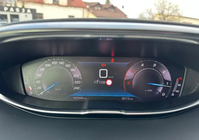 PEUGEOT 3008 1.5 BlueHDi Allure S&S