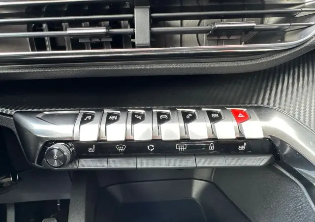 PEUGEOT 3008 1.5 BlueHDi Allure S&S