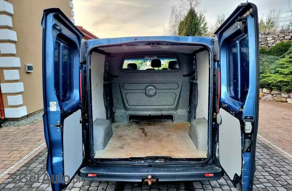 OPEL Vivaro 