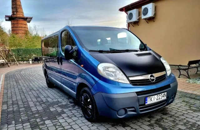 OPEL Vivaro 
