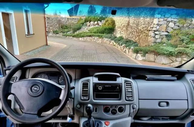 OPEL Vivaro 