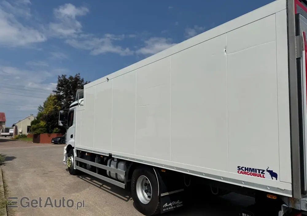 MERCEDES-BENZ ANTOS /1830/E 6/Chłodnia +Winda /18 Palet / Niski Przebieg122 Tys Km! 