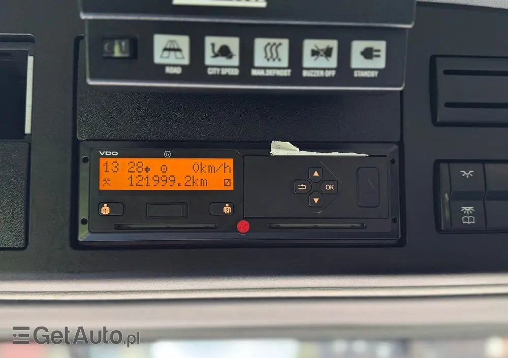 MERCEDES-BENZ ANTOS /1830/E 6/Chłodnia +Winda /18 Palet / Niski Przebieg122 Tys Km! 