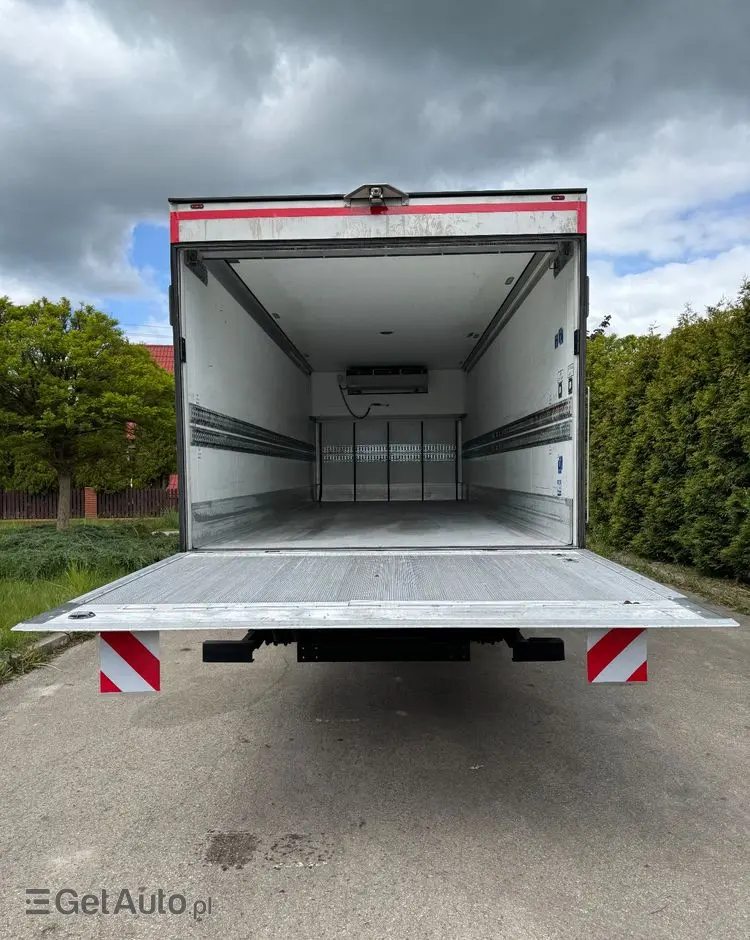 MERCEDES-BENZ ANTOS /1830/E 6/Chłodnia +Winda /18 Palet / Niski Przebieg122 Tys Km! 