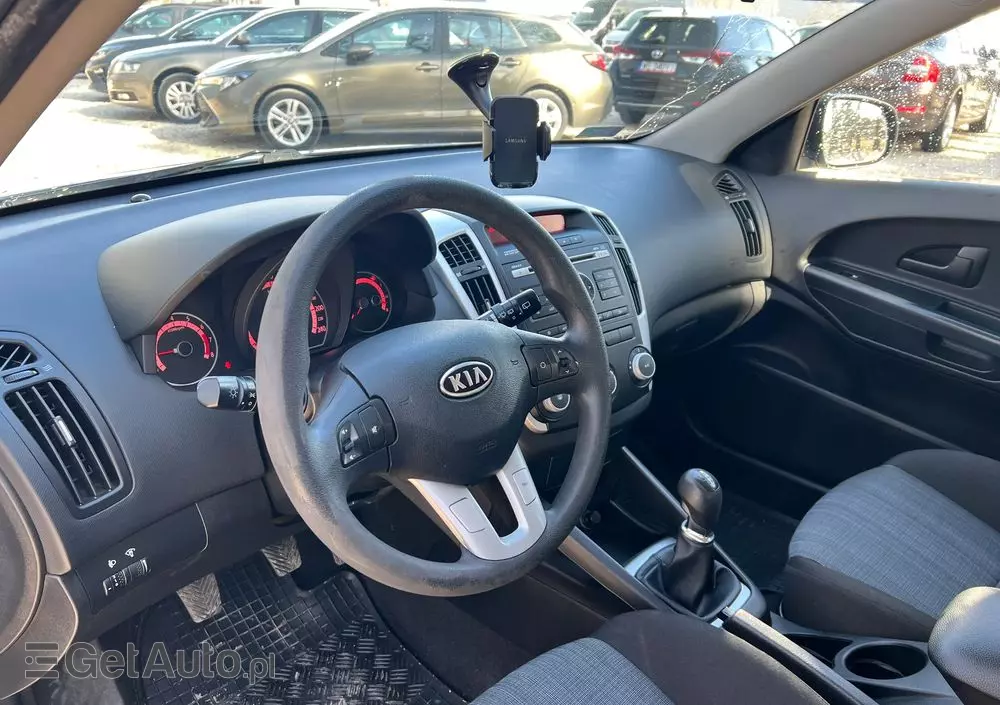 KIA Ceed Cee'd 1.6 M