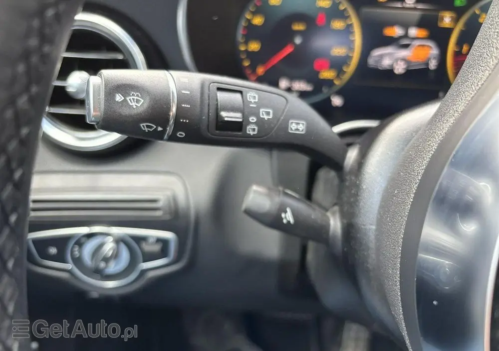 MERCEDES-BENZ GLC 300 d 4-Matic