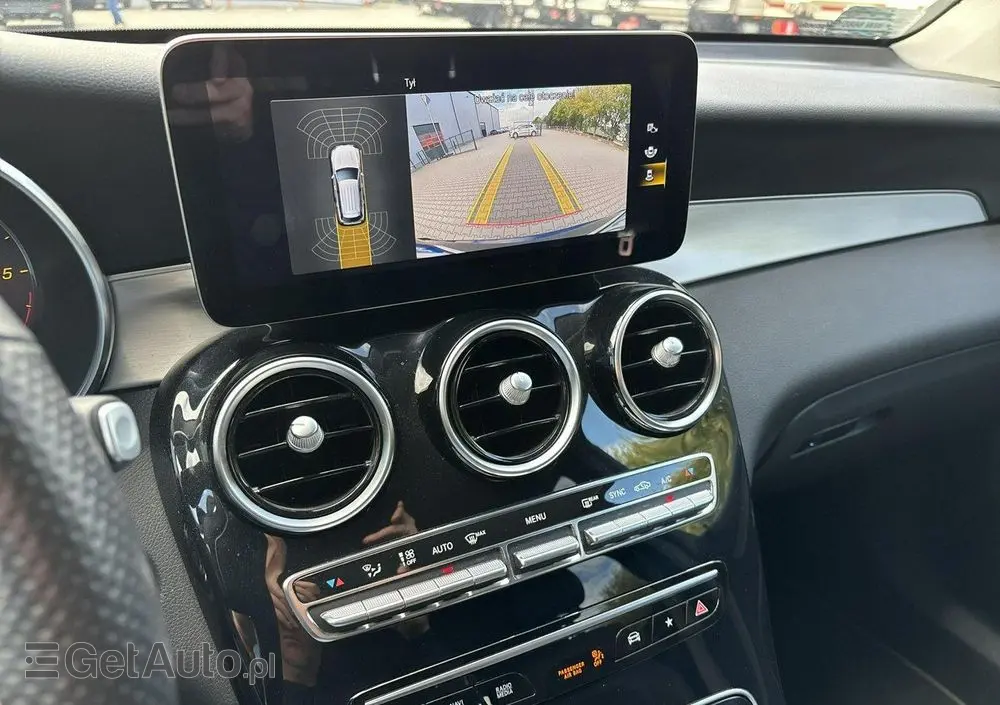 MERCEDES-BENZ GLC 300 d 4-Matic