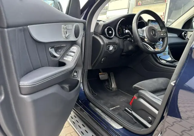 MERCEDES-BENZ GLC 300 d 4-Matic