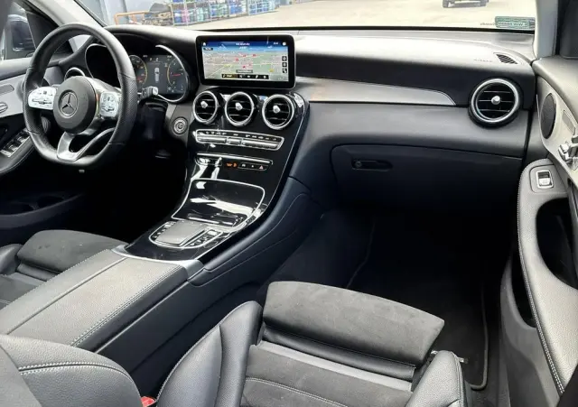 MERCEDES-BENZ GLC 300 d 4-Matic