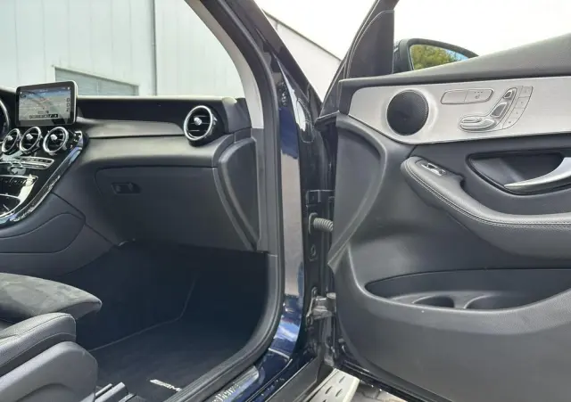 MERCEDES-BENZ GLC 300 d 4-Matic
