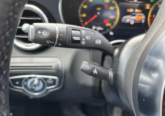 MERCEDES-BENZ GLC 300 d 4-Matic