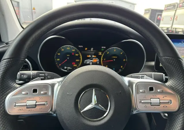 MERCEDES-BENZ GLC 300 d 4-Matic