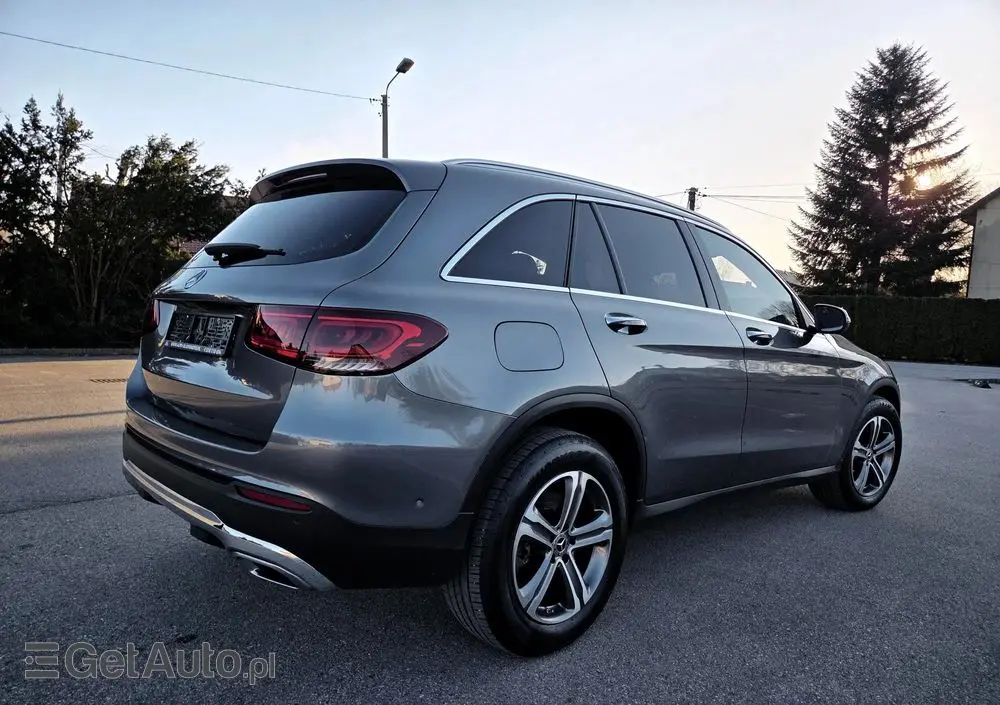 MERCEDES-BENZ GLC 220 d 4Matic 9G-TRONIC