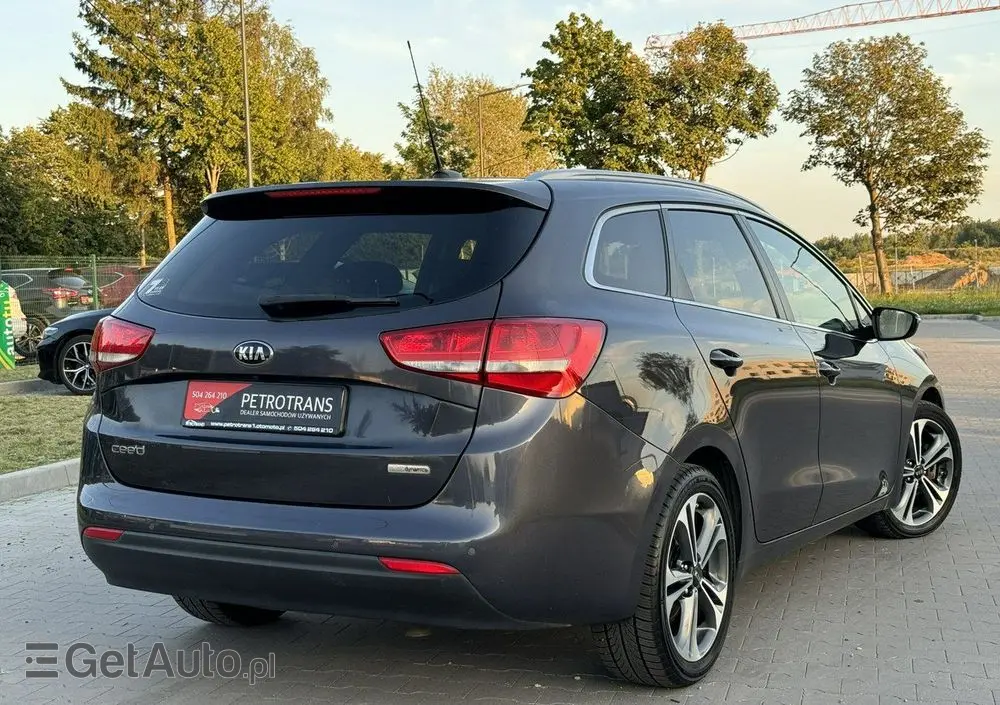 KIA Ceed 1.6 CRDi 136 ISG Platinum Edition