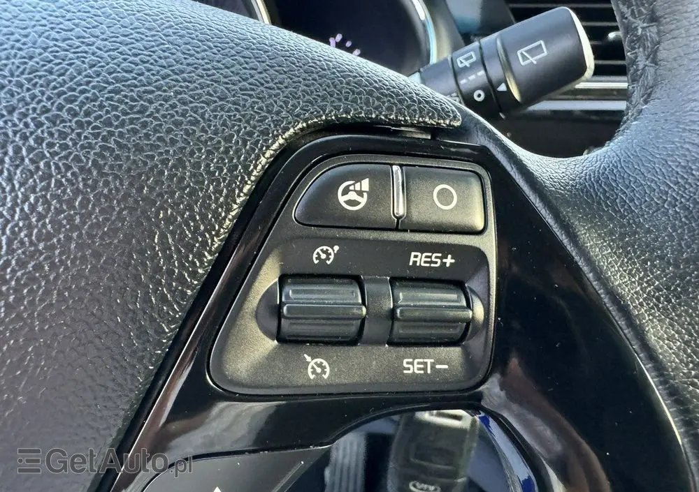 KIA Ceed 1.6 CRDi 136 ISG Platinum Edition