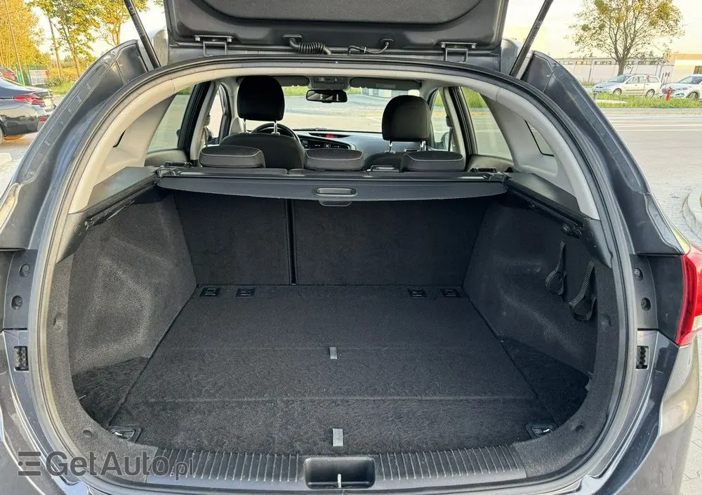 KIA Ceed 1.6 CRDi 136 ISG Platinum Edition