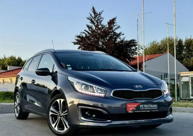 KIA Ceed 1.6 CRDi 136 ISG Platinum Edition