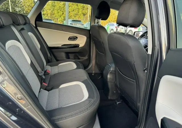 KIA Ceed 1.6 CRDi 136 ISG Platinum Edition