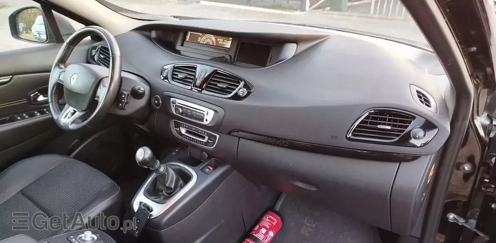 RENAULT Scenic 