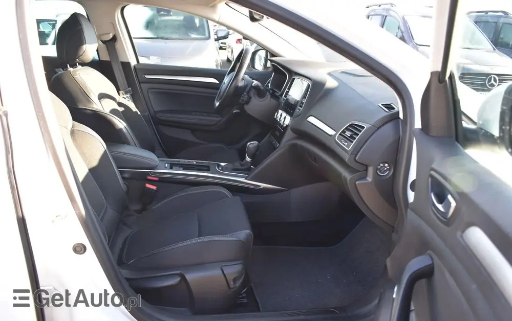 RENAULT Megane Ver-1-5-blue-dci-intens