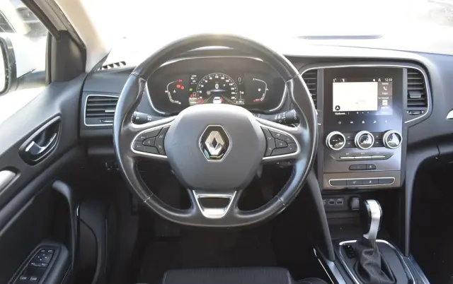 RENAULT Megane Ver-1-5-blue-dci-intens