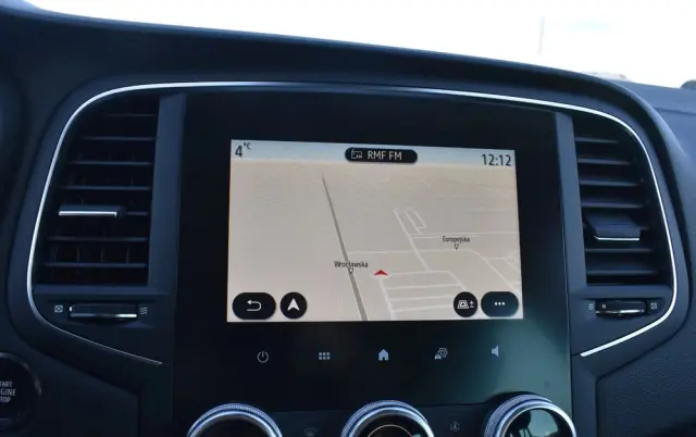 RENAULT Megane Ver-1-5-blue-dci-intens