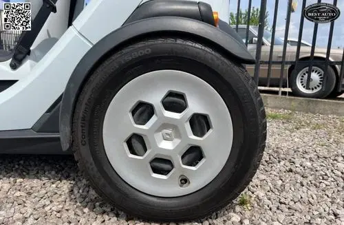 RENAULT Twizy 